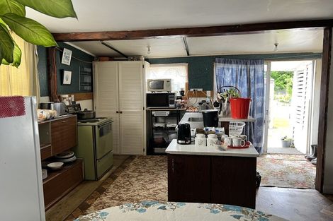 Photo of property in 42 Tennyson Street, Dannevirke, 4930