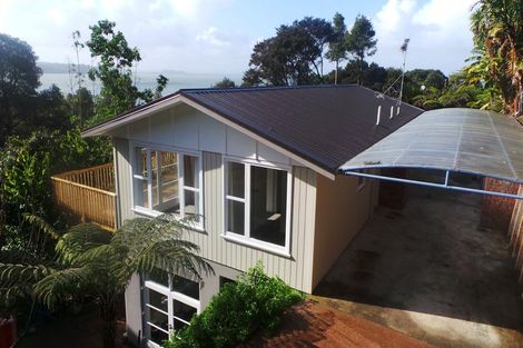 Photo of property in 114 Wood Bay Road, Titirangi, Auckland, 0604