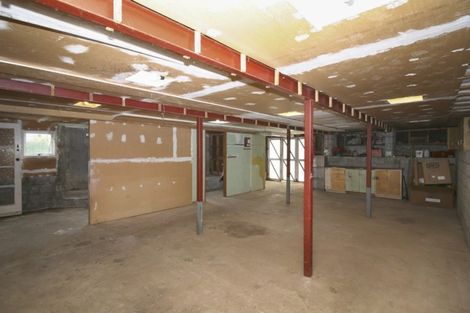 Photo of property in 44 Endeavour Street, Marfell, New Plymouth, 4310