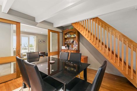 Photo of property in 272 Mount Pleasant Road, Mount Pleasant, Christchurch, 8081