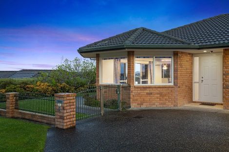 Photo of property in 6 The Ritz, Orewa, 0931