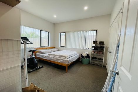 Photo of property in 1/5a Camp Road, Mount Wellington, Auckland, 1062