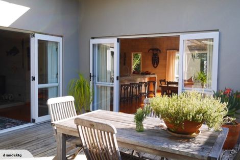 Photo of property in 163 Ocean Beach Road, Tairua, 3508