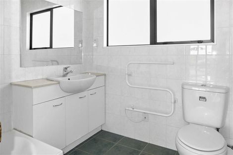 Photo of property in 86a Rosewarne Crescent, Glendene, Auckland, 0602