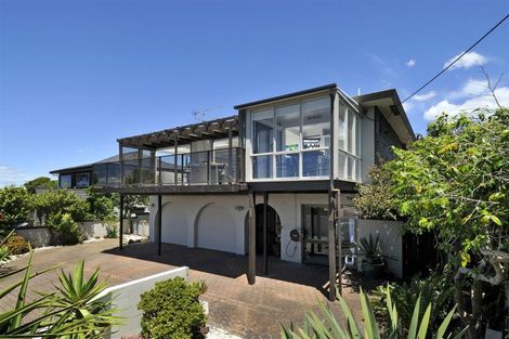 Photo of property in 1/91 Aberdeen Road, Castor Bay, Auckland, 0620