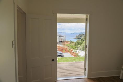 Photo of property in 204 Cape Rodney Road, Leigh, 0985