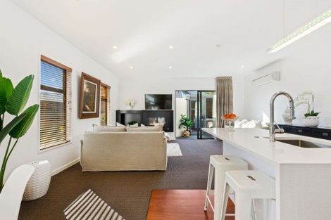 Photo of property in 10 Onslow Street, St Albans, Christchurch, 8014