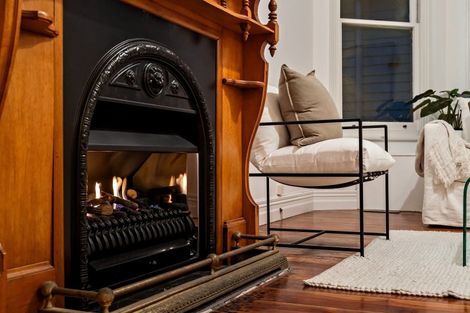 Photo of property in 1 Grahame Street, Devonport, Auckland, 0624