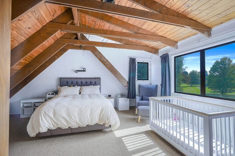 Photo of property in 74a Kahikatea Drive, Melville, Hamilton, 3206