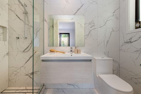 Photo of property in 27a Beechwood Road, Rothesay Bay, Auckland, 0630