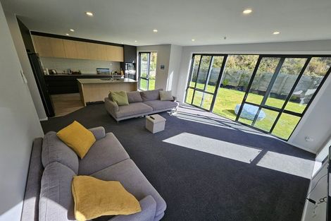 Photo of property in 16 Porokaiwhiri Street, Crofton Downs, Wellington, 6035