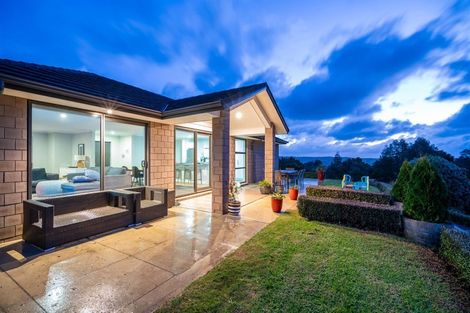 Photo of property in 42c Kaipara View Road, Helensville, 0875