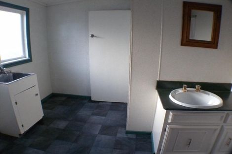 Photo of property in 37 Cutten Street, South Dunedin, Dunedin, 9012