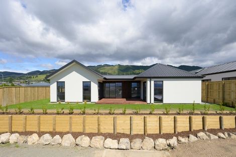 Photo of property in 8 Paton Road, Hope, Richmond, 7020