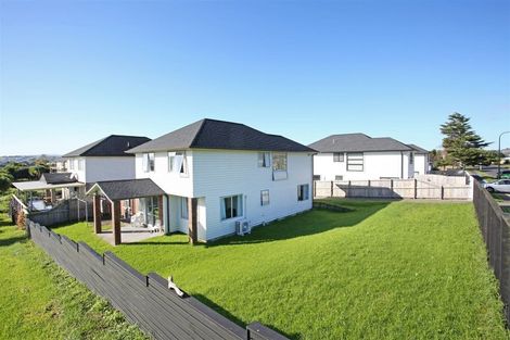 Photo of property in 79 Beatty Road, Pukekohe, 2120