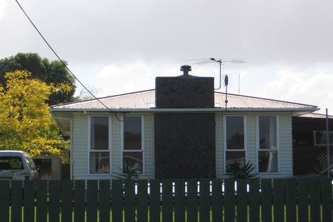 Photo of property in 3 Norval Road, Henderson, Auckland, 0610