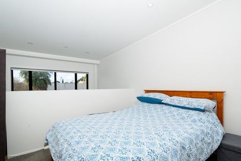 Photo of property in 25b/30 Westward Ho, Glen Eden, Auckland, 0602