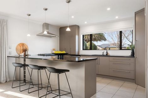 Photo of property in 17 Kilbride Gardens, Halswell, Christchurch, 8025