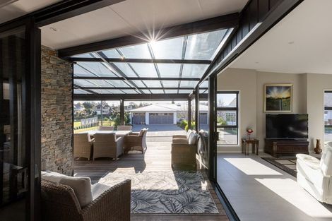 Photo of property in 18 Serenity Drive, Omokoroa, 3114