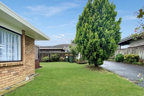 Photo of property in 2/116 Titirangi Road, New Lynn, Auckland, 0600