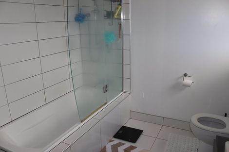 Photo of property in 34 Dissmeyer Drive, Clover Park, Auckland, 2019