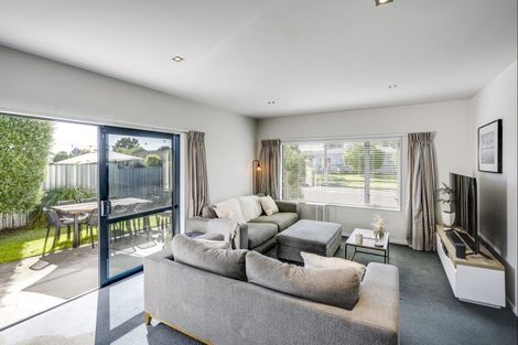 Photo of property in 32 York Avenue, Tamatea, Napier, 4112