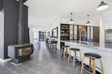 Photo of property in 334 Aokautere Drive, Aokautere, Palmerston North, 4471