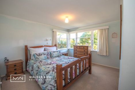 Photo of property in 4 Courtenay Road, Heretaunga, Upper Hutt, 5018