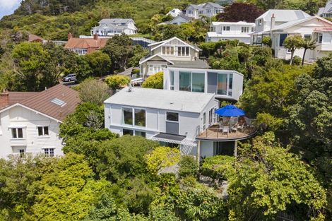 Photo of property in 15 Wadestown Road, Wadestown, Wellington, 6012