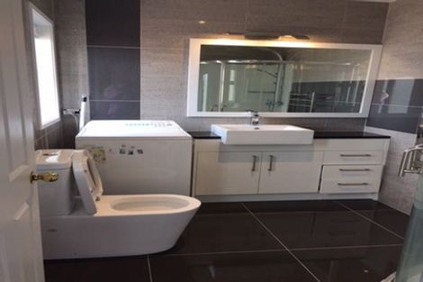 Photo of property in 38 Santa Ana Drive, Dannemora, Auckland, 2016