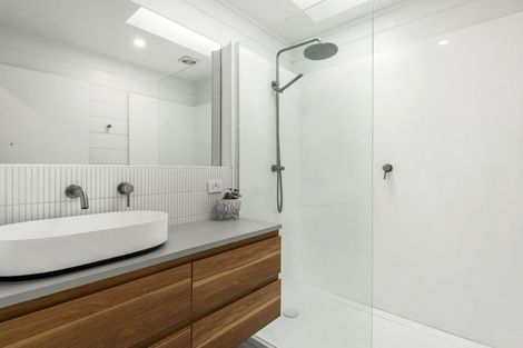 Photo of property in 2/42 Glamorgan Drive, Torbay, Auckland, 0630