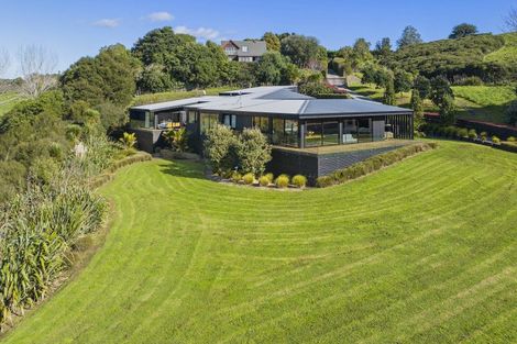 Photo of property in 27 Brownhill Road, Whitford, Manurewa, 2576