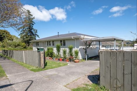 Photo of property in 2 Lyell Road, Outer Kaiti, Gisborne, 4010