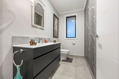 Photo of property in 2 Helen June Avenue, Flagstaff, Hamilton, 3210