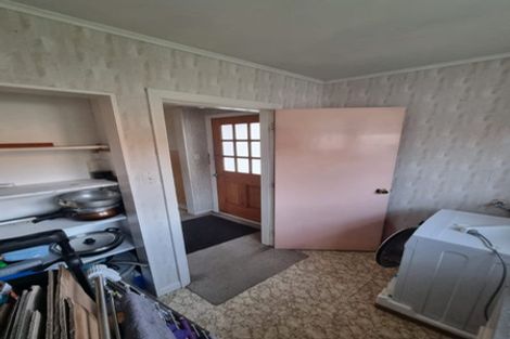 Photo of property in 15 Freyberg Street, Waterloo, Lower Hutt, 5011