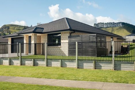 Photo of property in 89 Ballintoy Park Drive, Welcome Bay, Tauranga, 3175