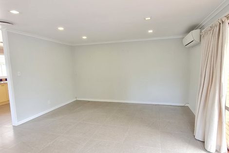 Photo of property in 38 Normanton Street, Glenfield, Auckland, 0629