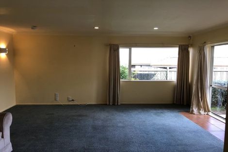 Photo of property in 21 Sheralee Place, Bucklands Beach, Auckland, 2014