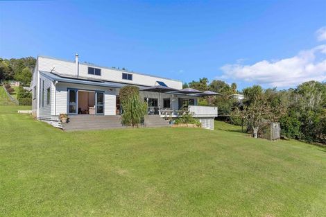 Photo of property in 46 Herbert Drive, Whangamata, 3620