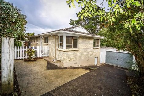 Photo of property in 51 Neal Avenue, Glenfield, Auckland, 0629