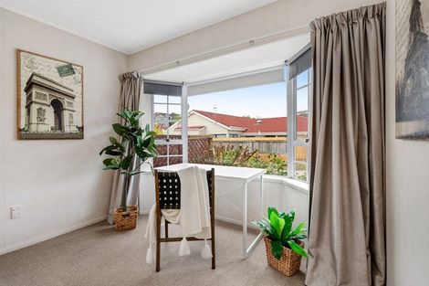 Photo of property in 2/24a Wolsley Avenue, Milford, Auckland, 0620