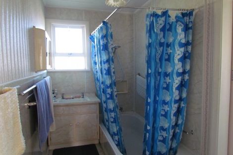 Photo of property in 143 Bartholomew Road, Levin, 5510