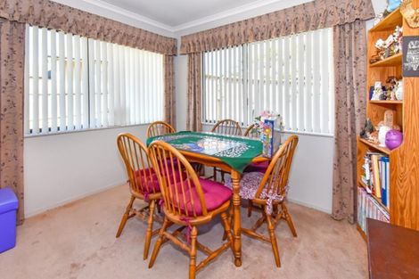 Photo of property in 7 Beverage Place, Rosehill, Papakura, 2113