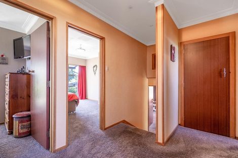 Photo of property in 18 Bullar Street, Grasmere, Invercargill, 9810