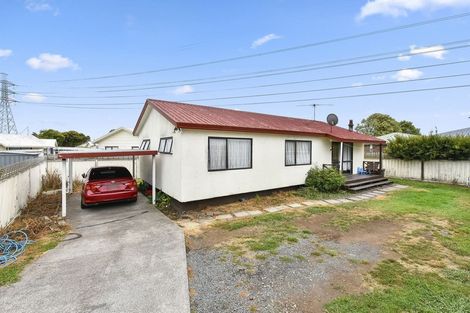 Photo of property in 2/33 Aeronautic Road, Takanini, 2112