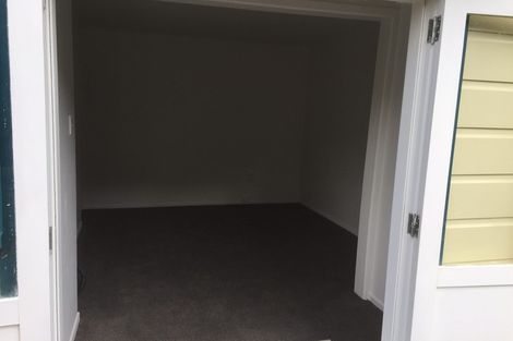 Photo of property in 173 Glenmore Street, Kelburn, Wellington, 6012