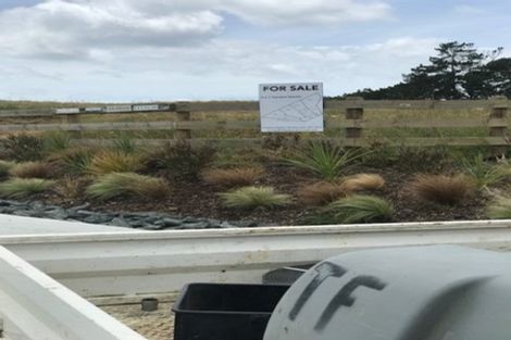 Photo of property in 25 Martins Bay Road, Algies Bay, Warkworth, 0982