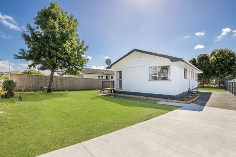 Photo of property in 72 Boundary Road, Clover Park, Auckland, 2019