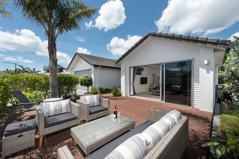 Photo of property in 37 Oceania Sands Way, Papamoa Beach, Papamoa, 3118