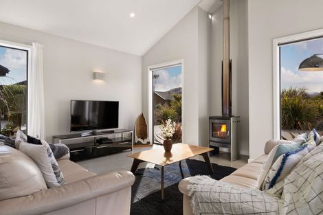 Photo of property in 24 Mckellar Drive, Jacks Point, Queenstown, 9371